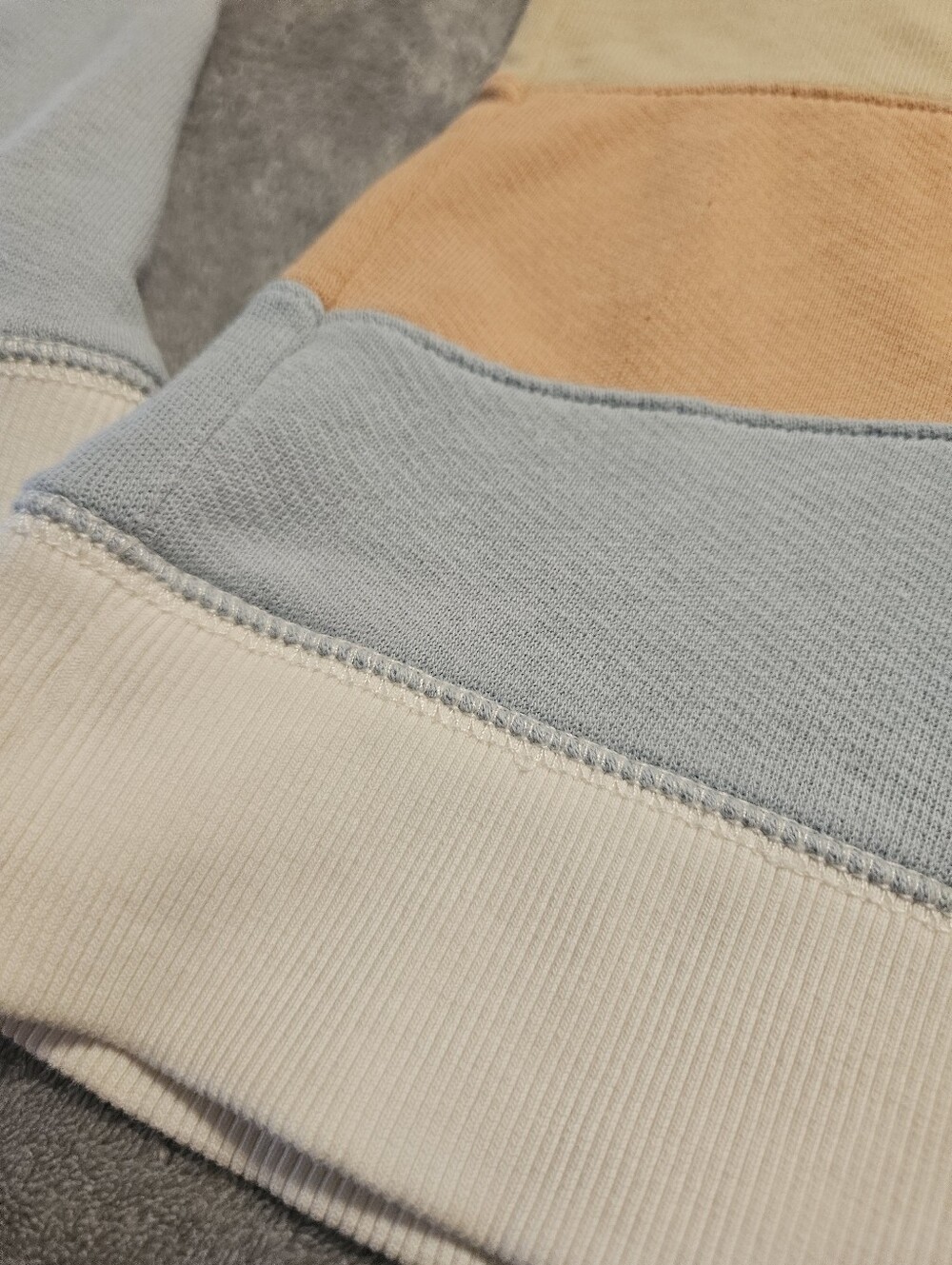 Faherty Radiant Hoodie In Sunrise Glow Size XL - Picture 14 of 14
